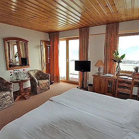 Szálloda Alpina & Savoy Crans-Montana