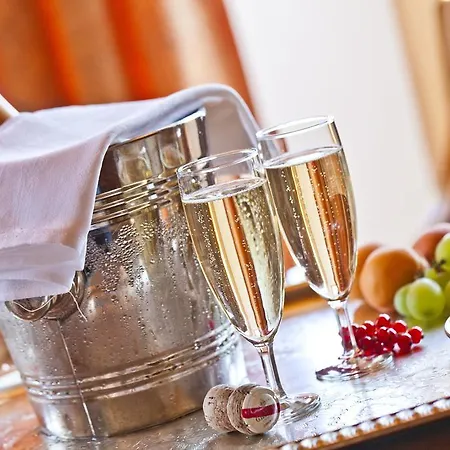 Alpina & Savoy Szálloda 4*
