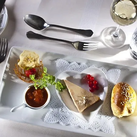Hotel Alpina & Savoy 4*
